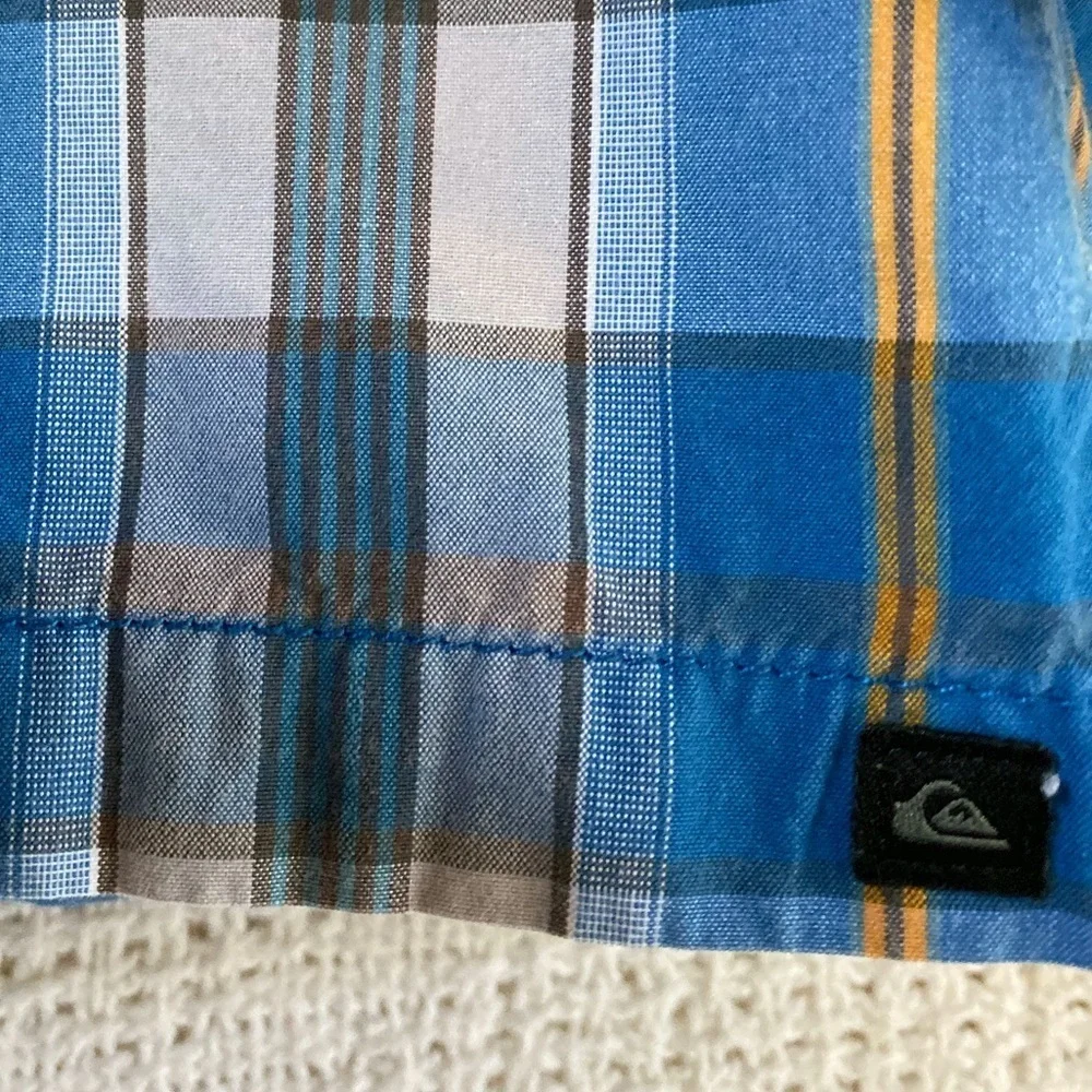 Quiksilver Plaid‎ Shorts